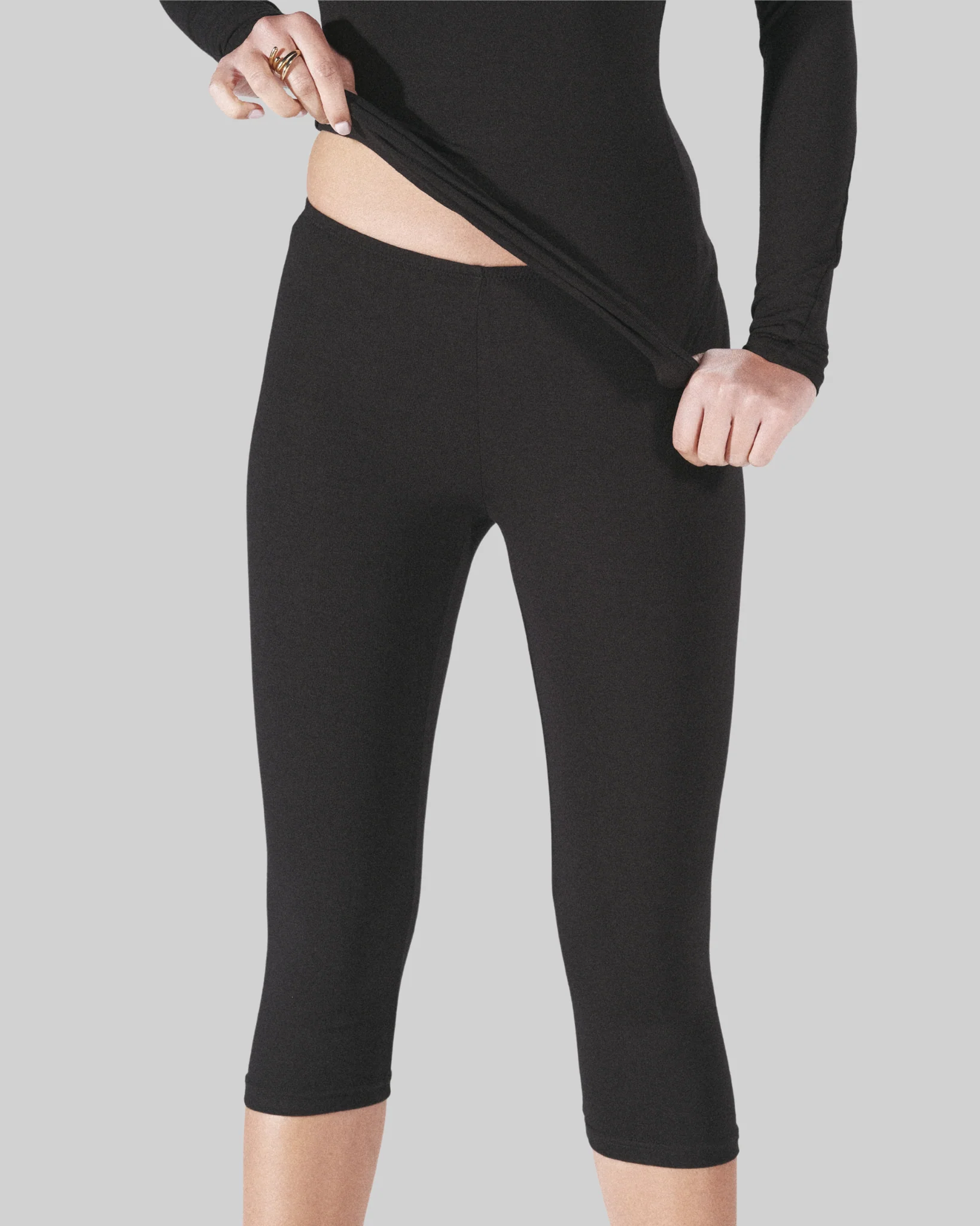 BASICS CUNT CAPRI (ONYX) - Image 4